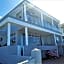 Hermanus Beachfront Lodge