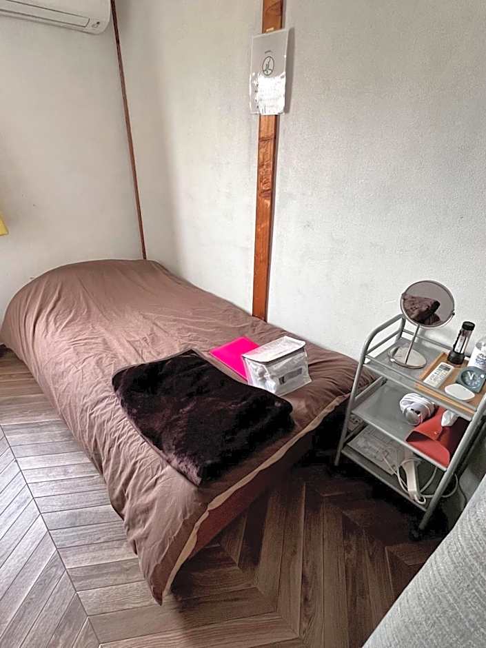 HOSTEL KURIYA OSAKA