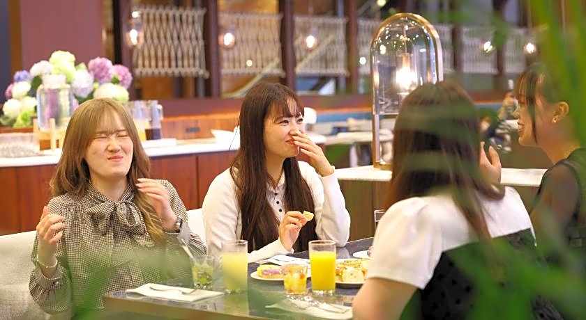 Hotel Springs Makuhari Premier