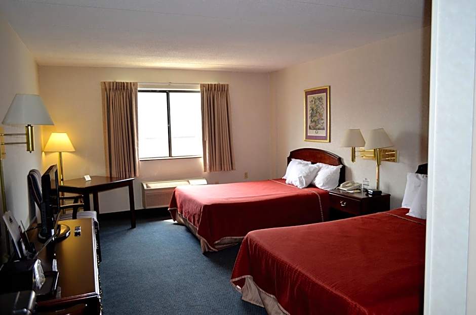 Super 8 by Wyndham Frederick