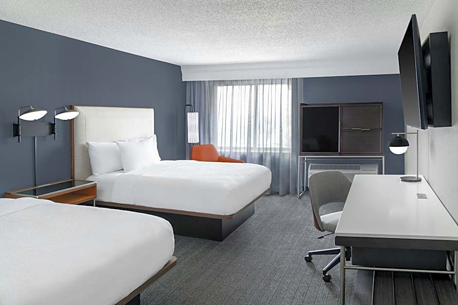 Courtyard by Marriott Cleveland Airport South