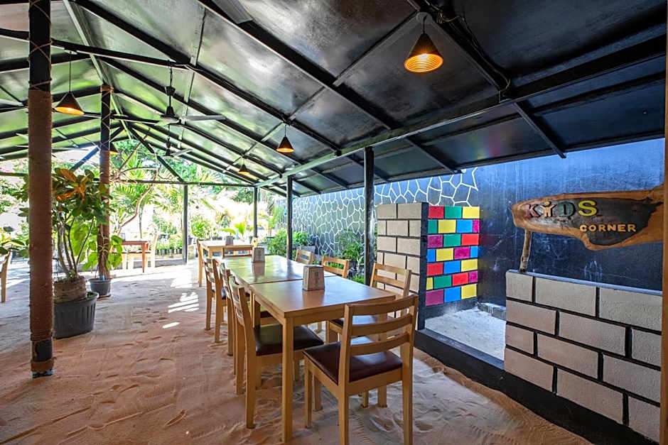 Turtle Maldives - Your Gateway to the Beach & Marine Adventures Await!