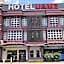 U & Me Hotel