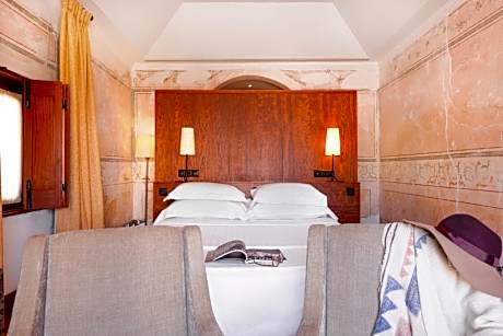 Classic Double or Twin Room