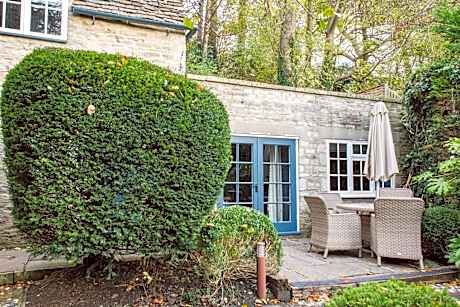 Whooper Cottage & Luxury Hot Tub