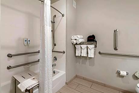 Suite with Two Queen Beds - Accessible/Non-Smoking