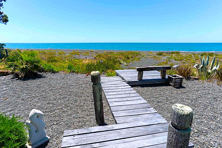 Absolute Beachfront B&B