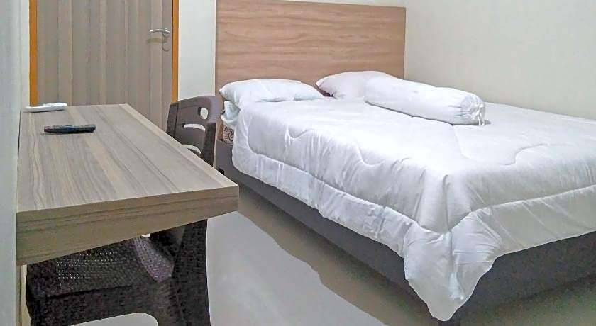 RedDoorz Syariah @ Karema Area Mamuju