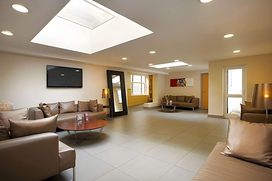 Britannia Study Hotel