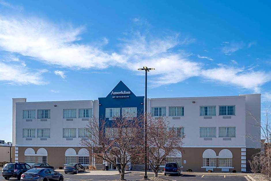 AmericInn by Wyndham Cedar Rapids North