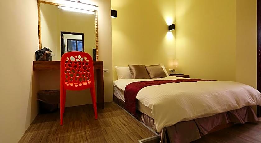 角舍背包客棧 -近火車站