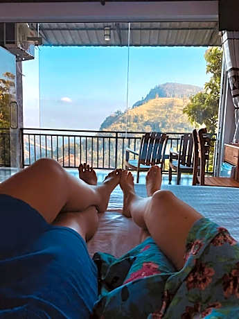 King Room with Mountain View and Balcony