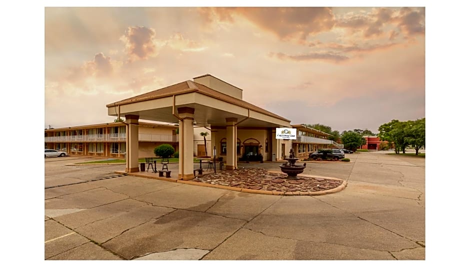 Calloway Inn and Suites