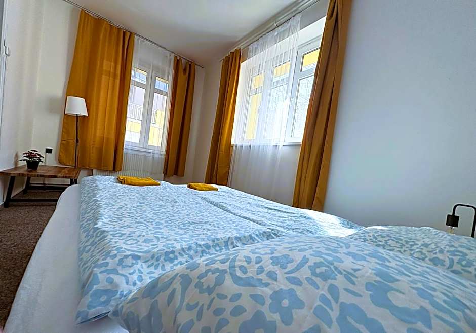 Black Style ROOMS Moravske namesti