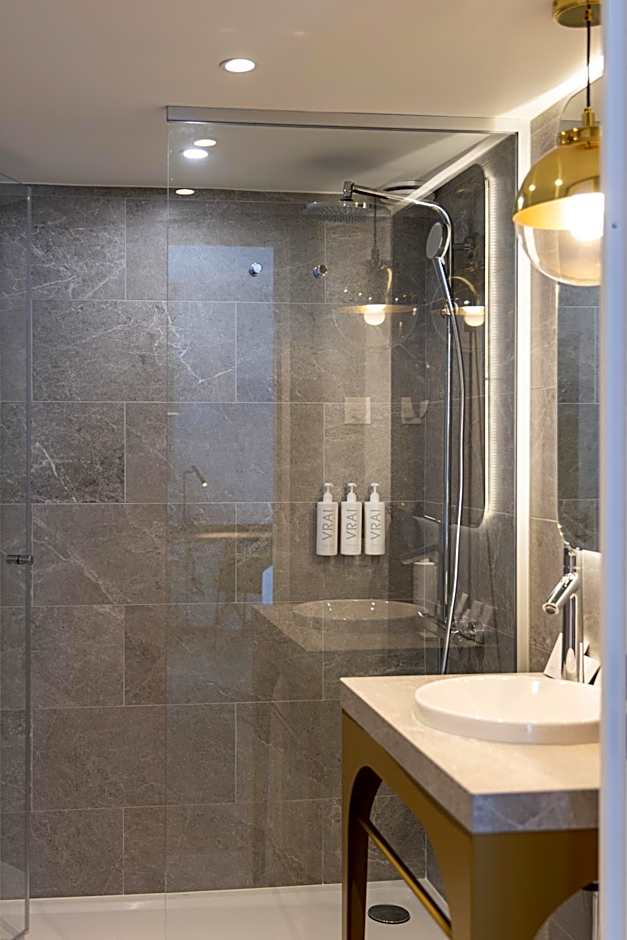 Hôtel Kyriad Prestige Paris Asnieres