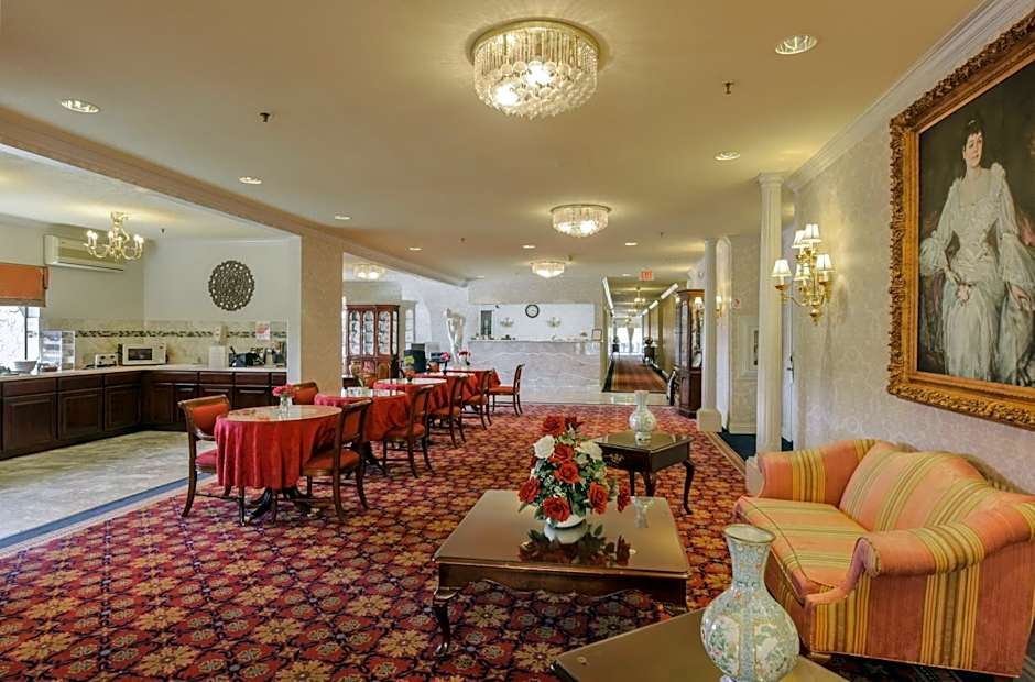 Carlyle Hotel