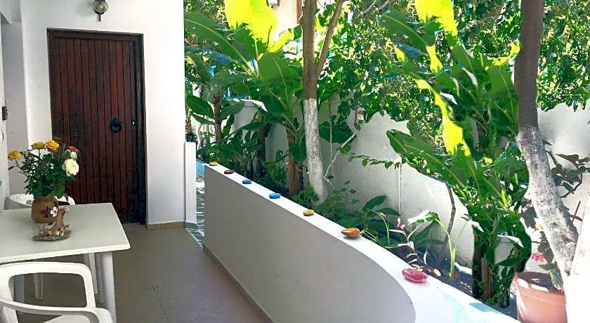 Kastro Studios Apartments