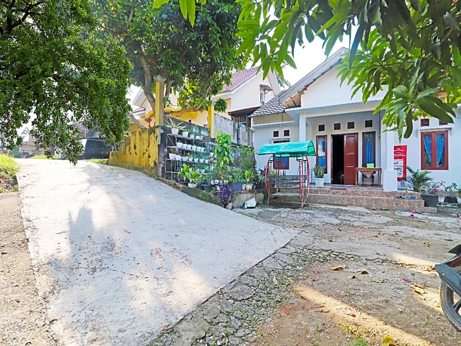 Hotel O Kanjeng Mami Homestay Syariah