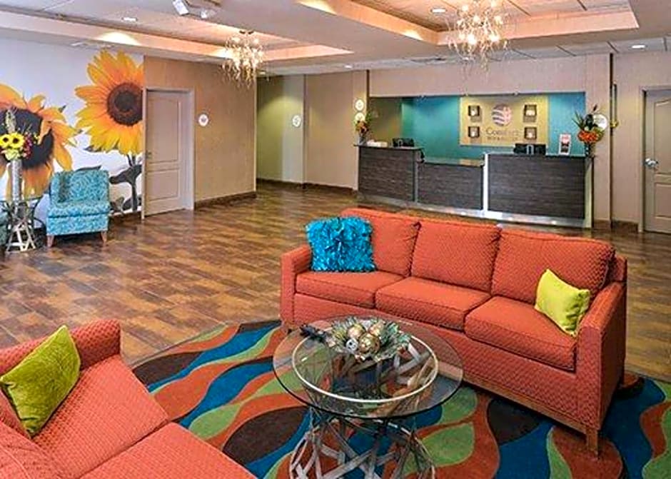 Holiday Inn Express & Suites Junction City By IHG