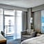 Courtyard by Marriott Toronto Downtown