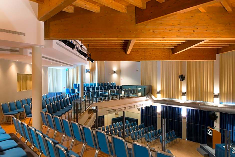 Cdh Hotel Parma & Congressi