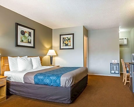 1 Queen Bed, Nonsmoking