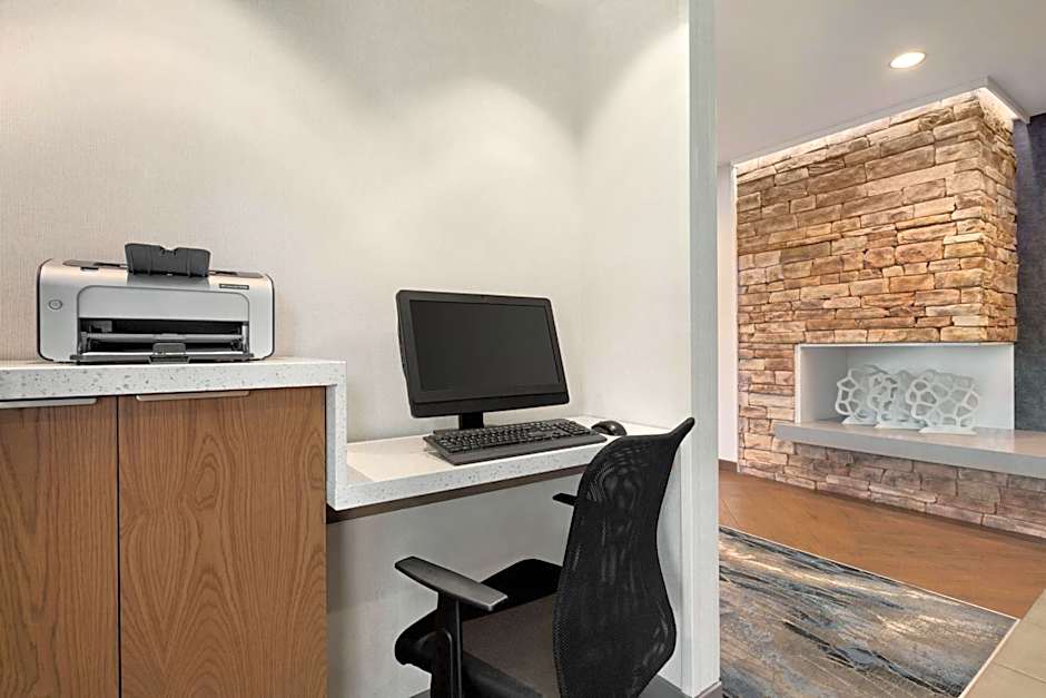 Fairfield Inn by Marriott Visalia Sequoia