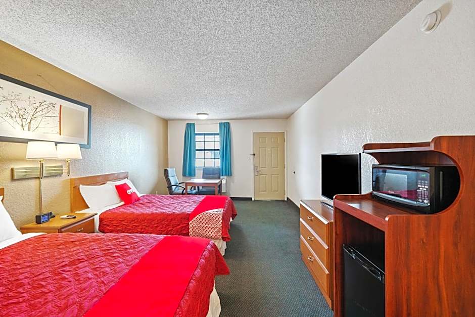OYO Hotel Junction TX I-10