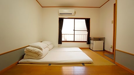 Japanese-Style Room