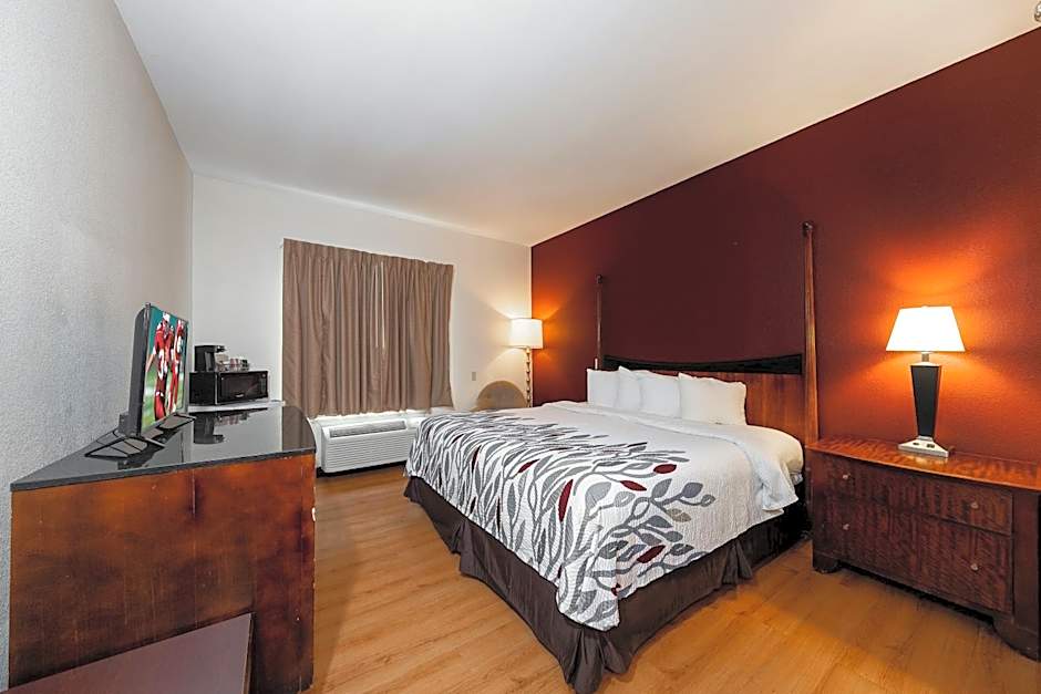 Red Roof Inn & Suites Biloxi - Ocean Springs