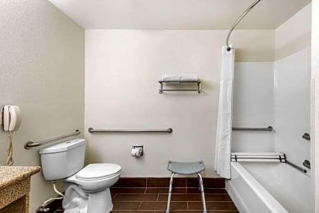 King Room - Accessible/Non-Smoking