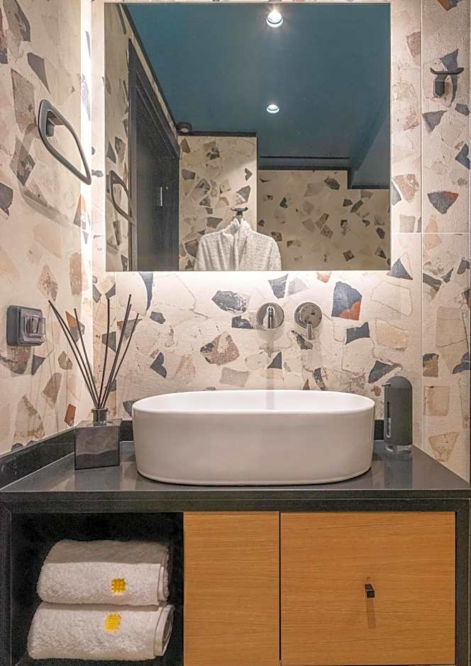 3 Pines Design Living