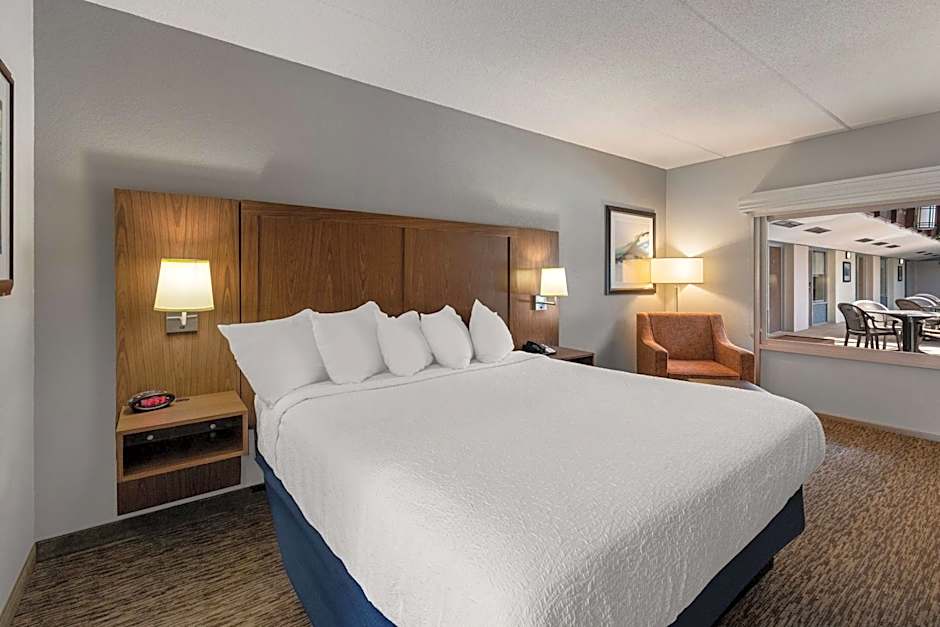 Best Western Bridgeview Hotel