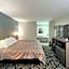 Super 8 by Wyndham Sulphur South