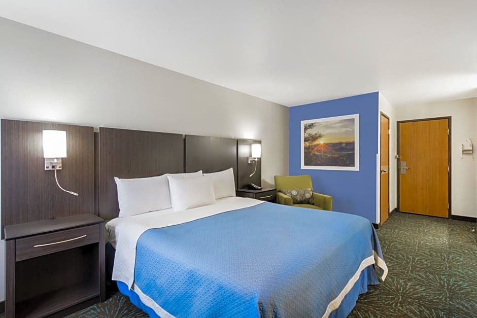 Days Inn & Suites by Wyndham East Flagstaff