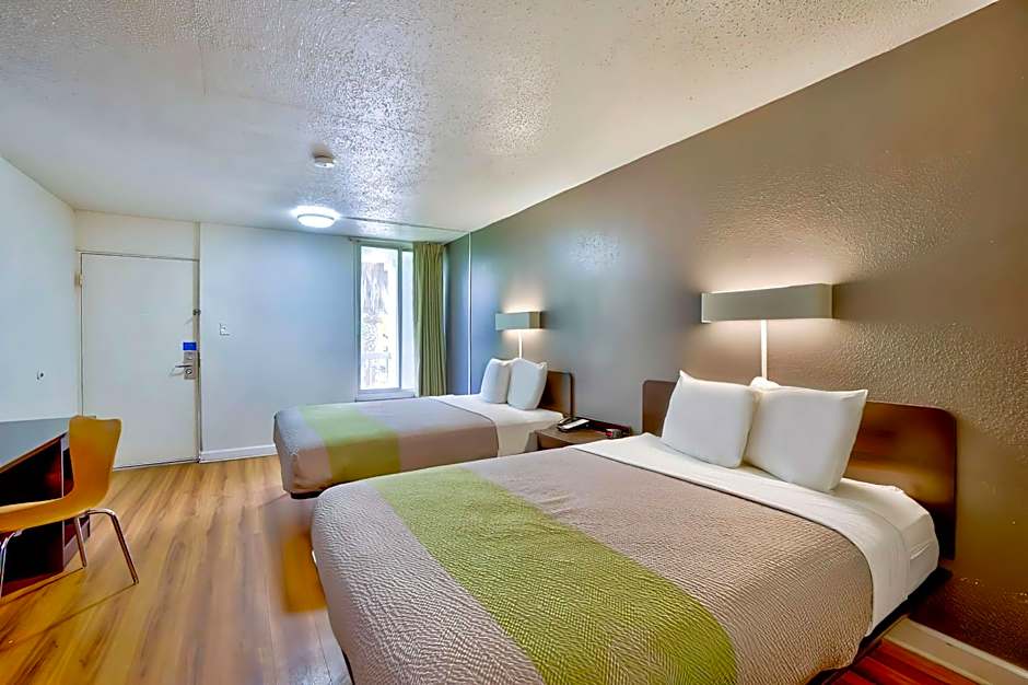 Studio 6 Gainesville, Fl