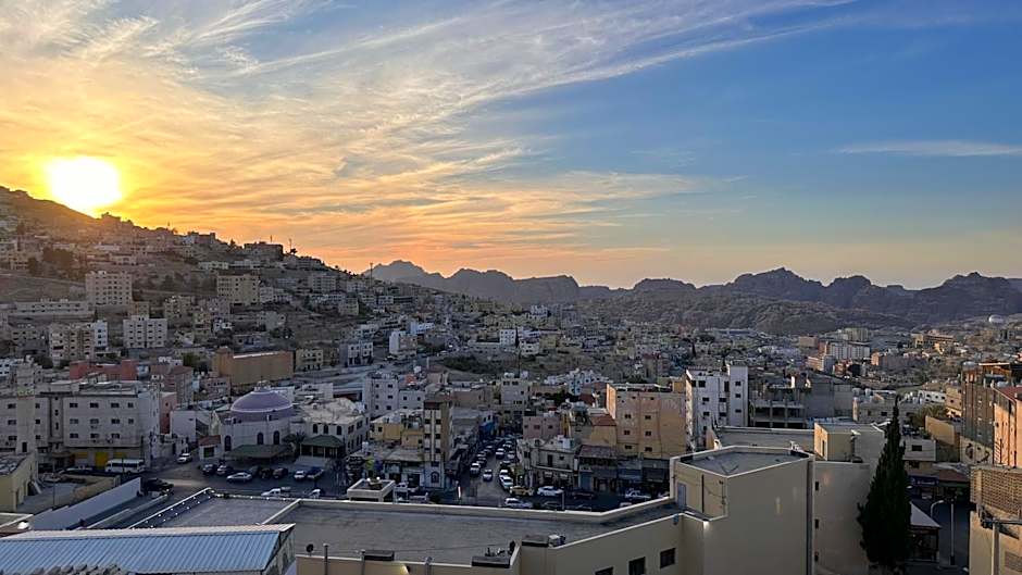 Sharah Mountains Hotel