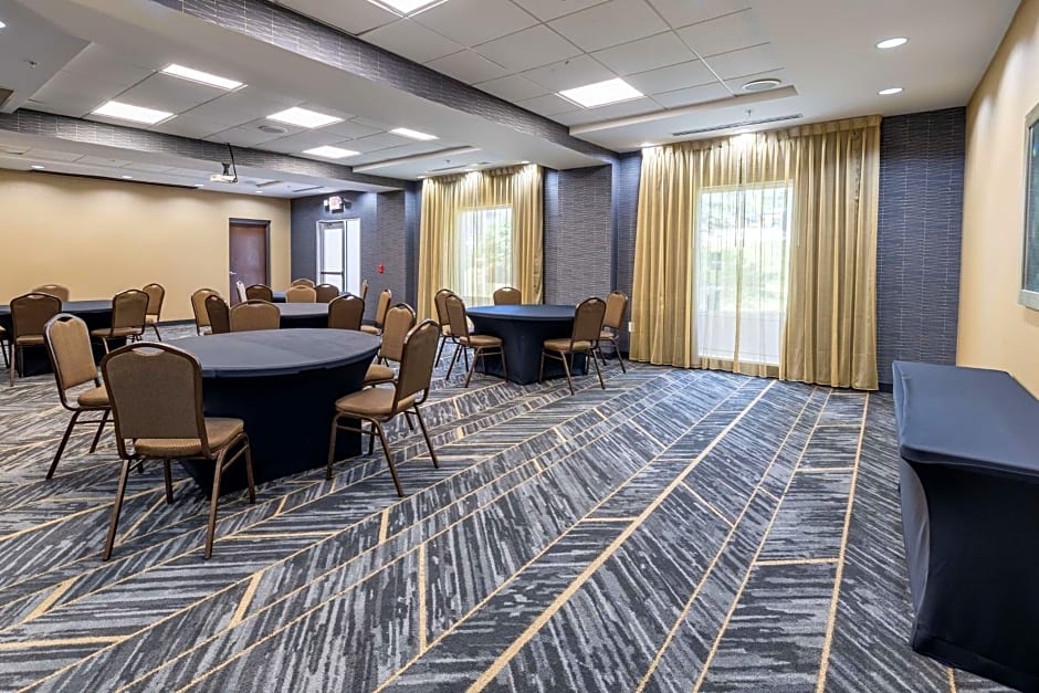 Hampton Inn By Hilton And Suites Greensboro/Coliseum Area, Nc