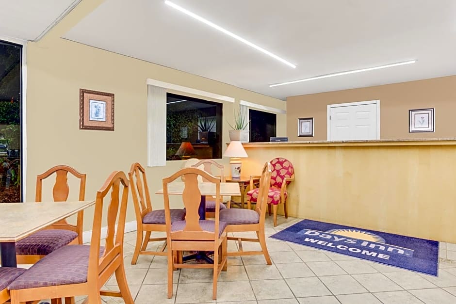 Days Inn by Wyndham Downtown Aiken