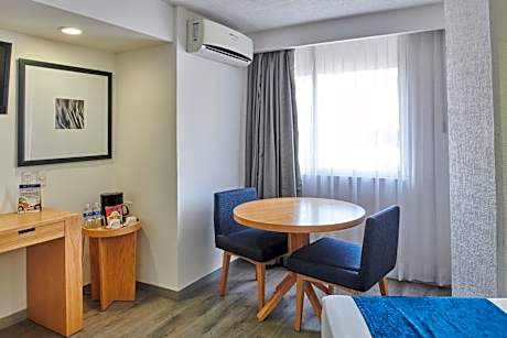 Double Suite - Non-Smoking