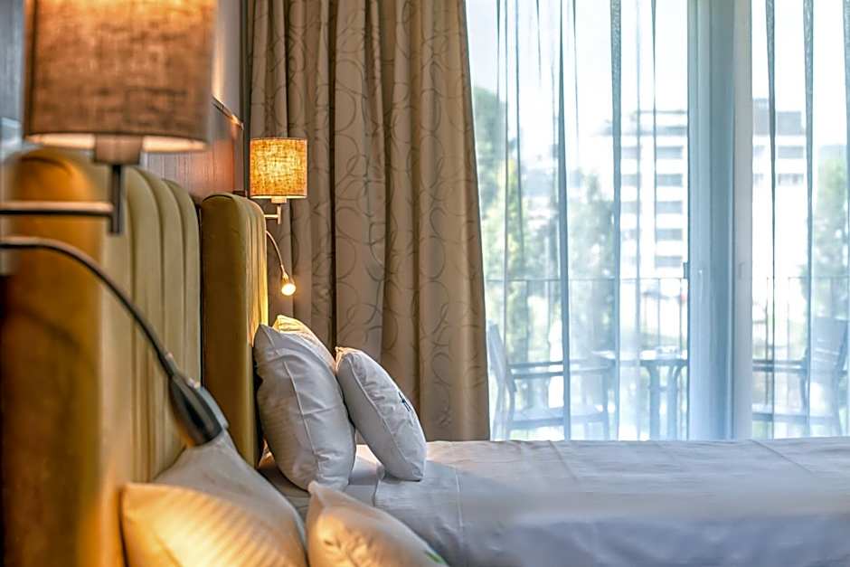 Hotel Residence Loren - contact & contactless check-in