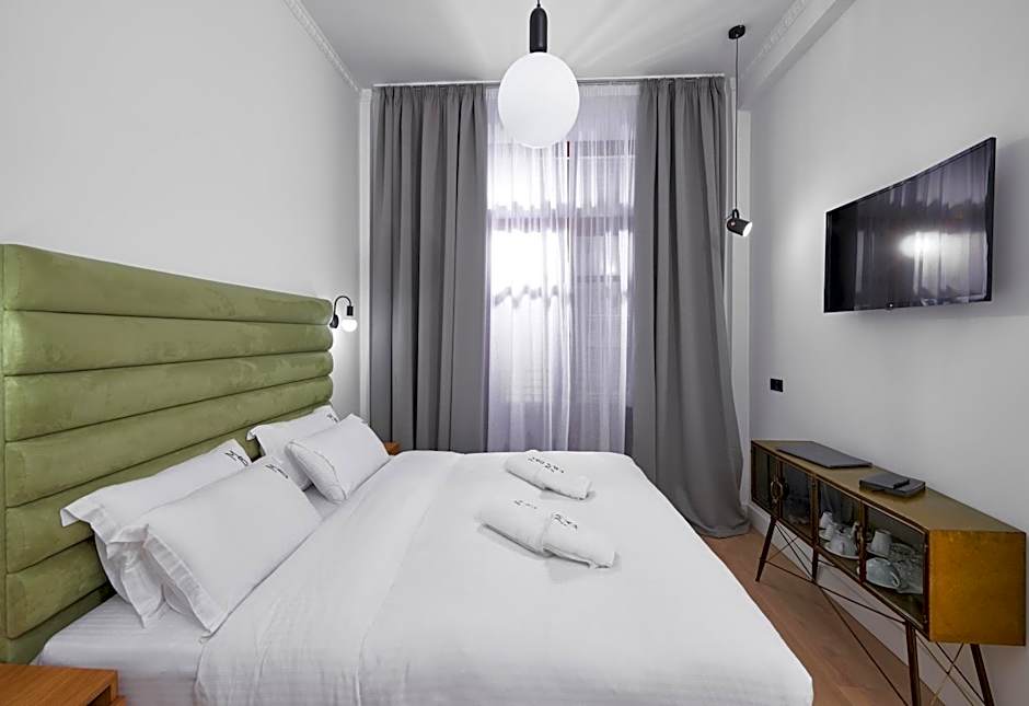 The Maroon Bottle Hotel