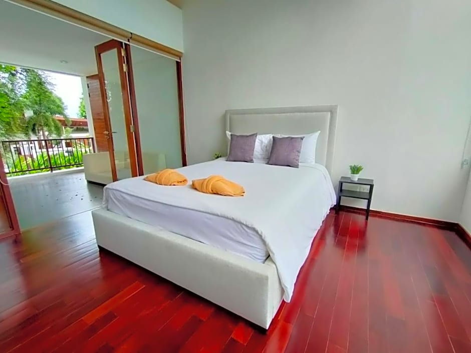 Pranaluxe 4 Bedroom Pool Villa C6