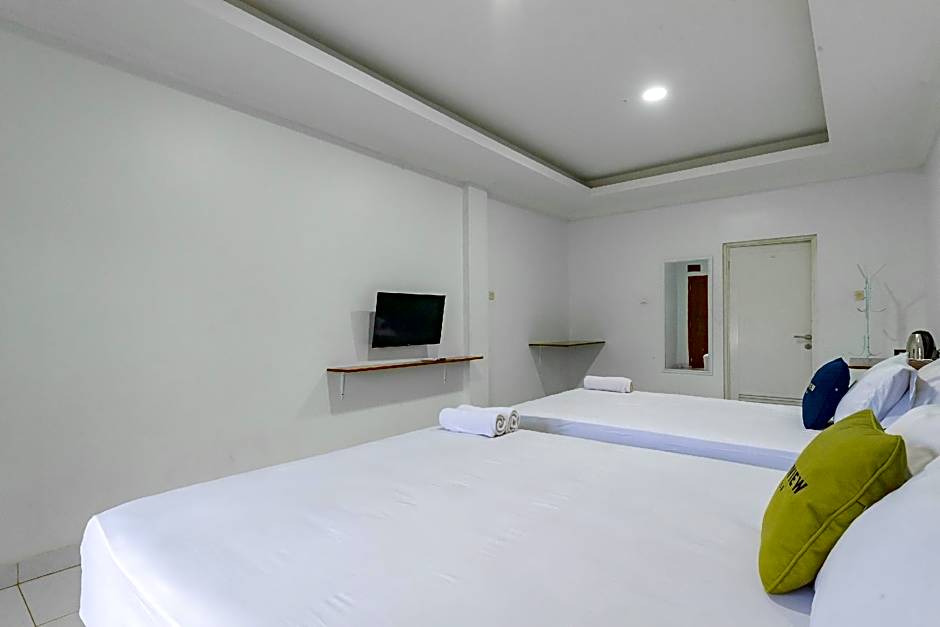 Urbanview Hotel Kampung Istal Megamendung Puncak by RedDoorz