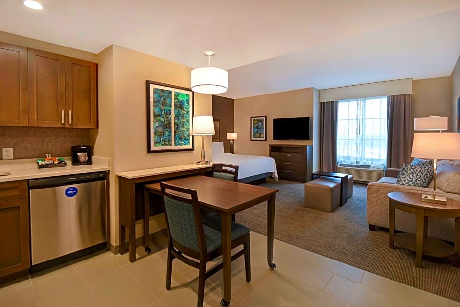 Homewood Suites by Hilton Orlando Flamingo Crossings