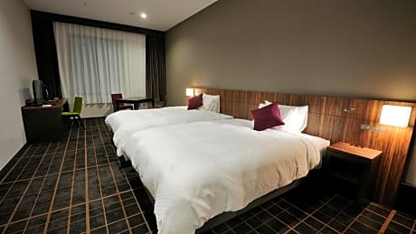 Residential Twin Room (3 Adults) - Non-Smoking
