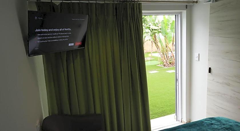 El-Gibor Best Guest House