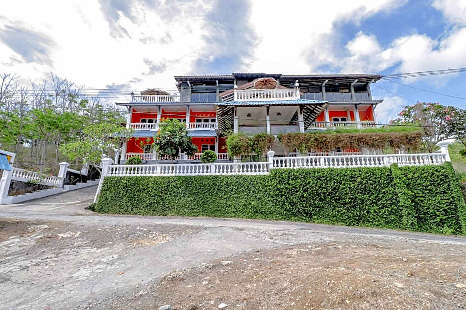 Adinda Beach Hotel and Villa