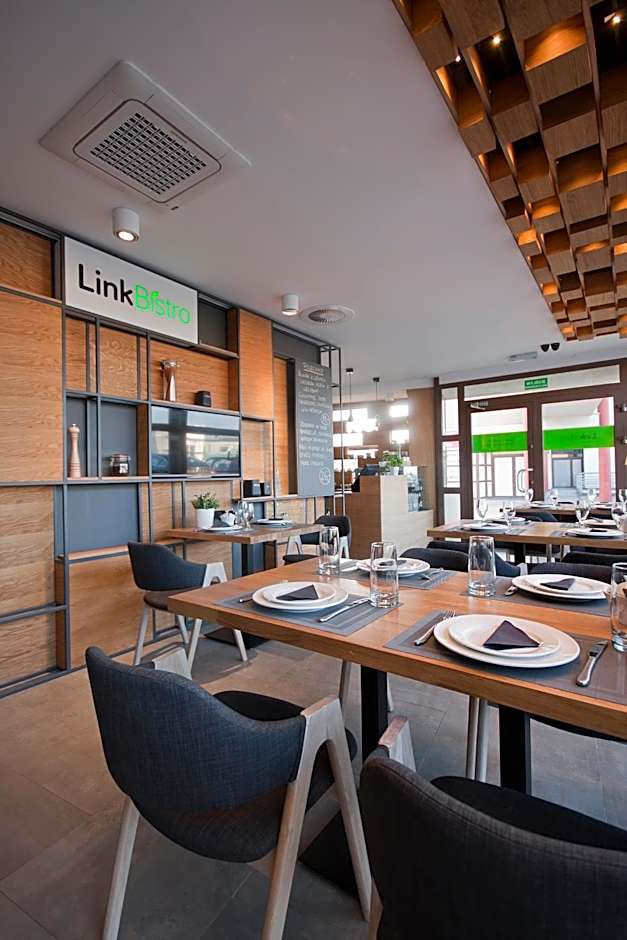 Link Hotel