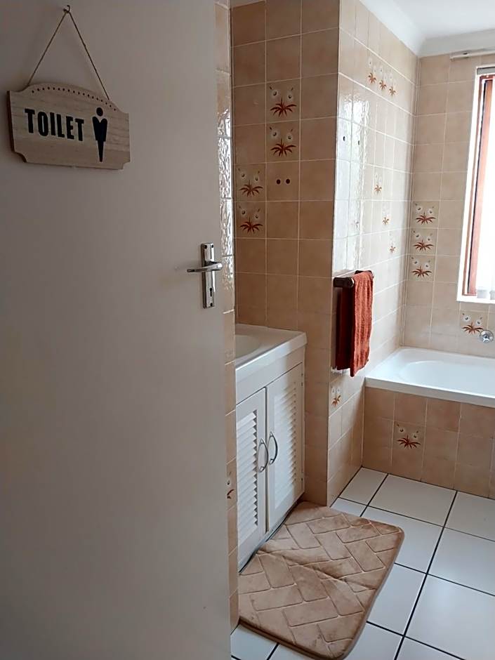 Serenity Shores Backpackers